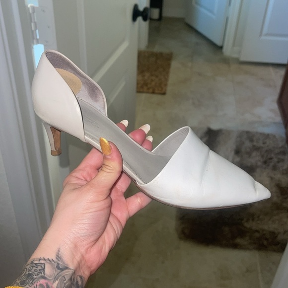 COPY - Vince Aurelian 2 Tone D’Orsay Kitten Heel Pump 8M - Picture 11 of 12